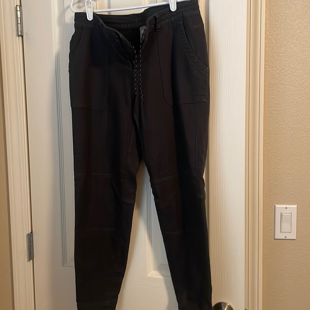 Mountain HeardWear black jeans